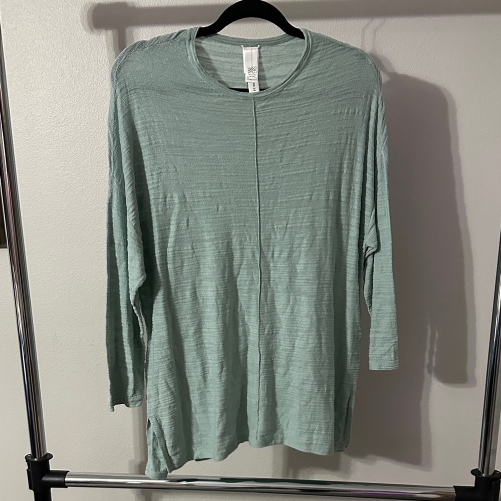 Wynne Layers Elegant Seafoam Long Sleeve Women's Top
